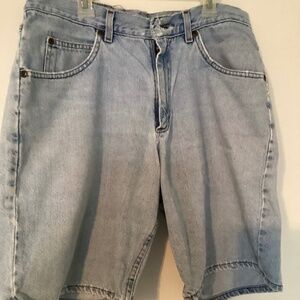 LEE RIDERS, light blue Bermuda shorts… size 33 waist